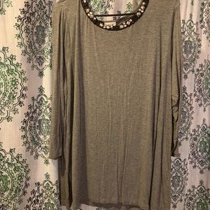 Three quarter length shirt